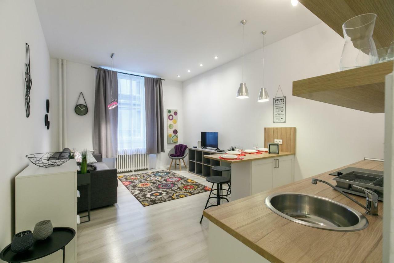 Ella Apartment Budapest Exteriör bild